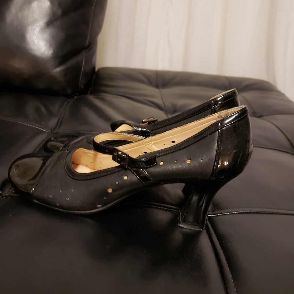Black shoes